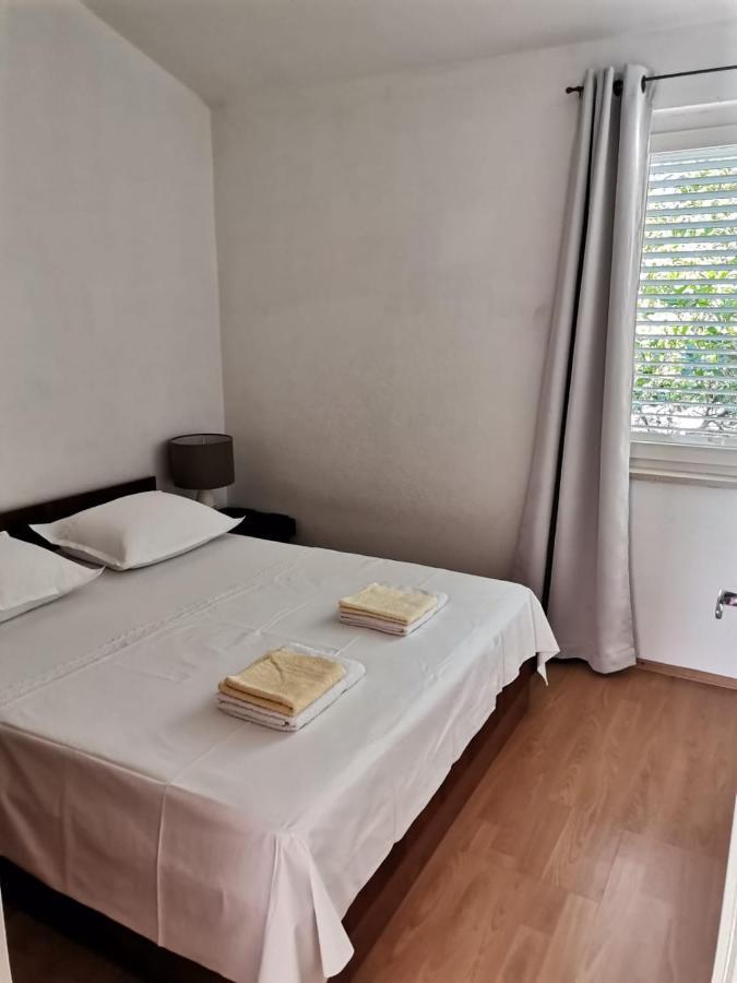 Apartments Granic Baška Voda エクステリア 写真