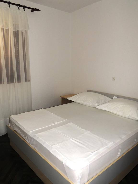 Apartments Granic Baška Voda エクステリア 写真